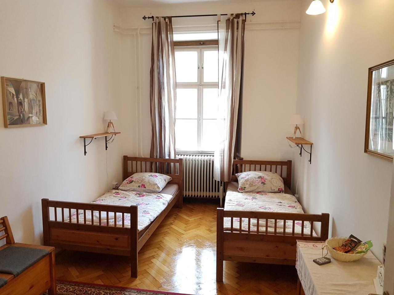 Varkeruelet Apartman Шопрон Екстериор снимка